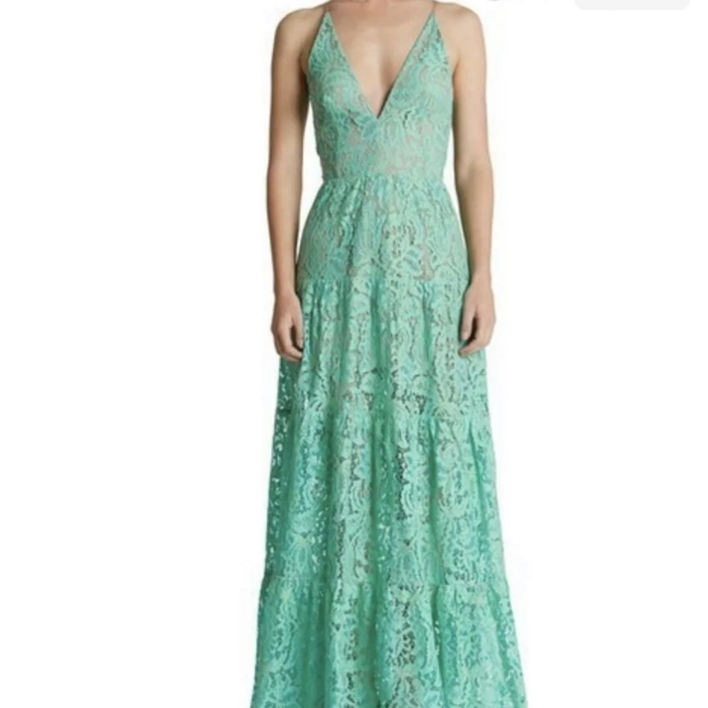 NEW Dress The Population Lace Tiered Cocktail Dress EUC